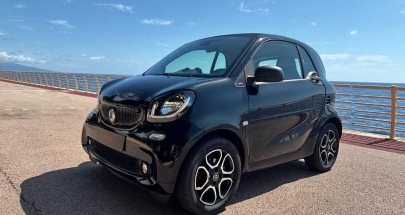 Noir Utilisé 2017 Smart ForTwo Coupé Passion Citadine | 13 590 € - Image 1/4