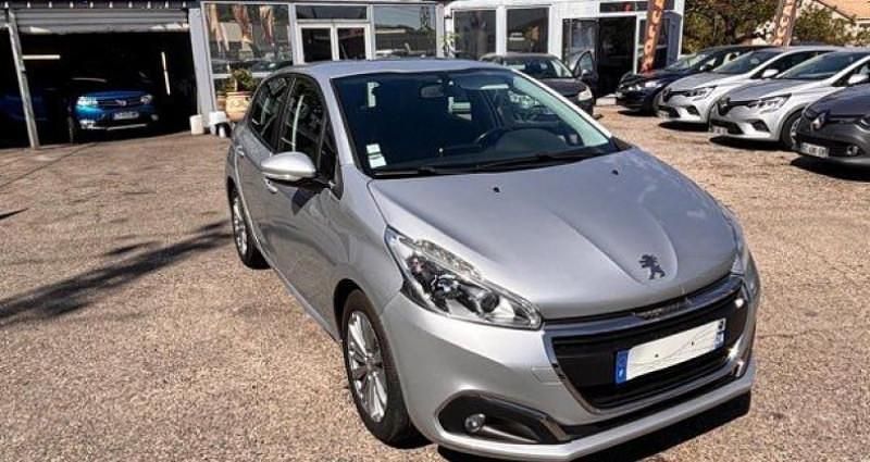 Utilisé 2017 Peugeot 208 Active Citadine | 4 990 € (Prix juste) - Image 1/4