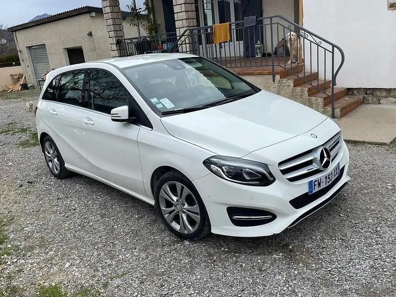 Utilisé 2017 Mercedes B180 Business Monospace | 7 000 € (Prix cher) - Image 1/4