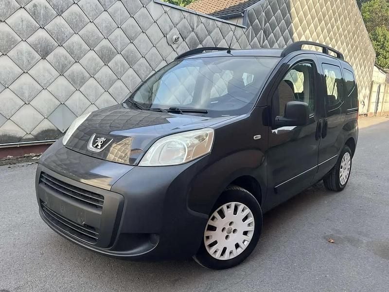 Noir Utilisé 2012 Peugeot Bipper Monospace | 4 990 € - Image 1/4