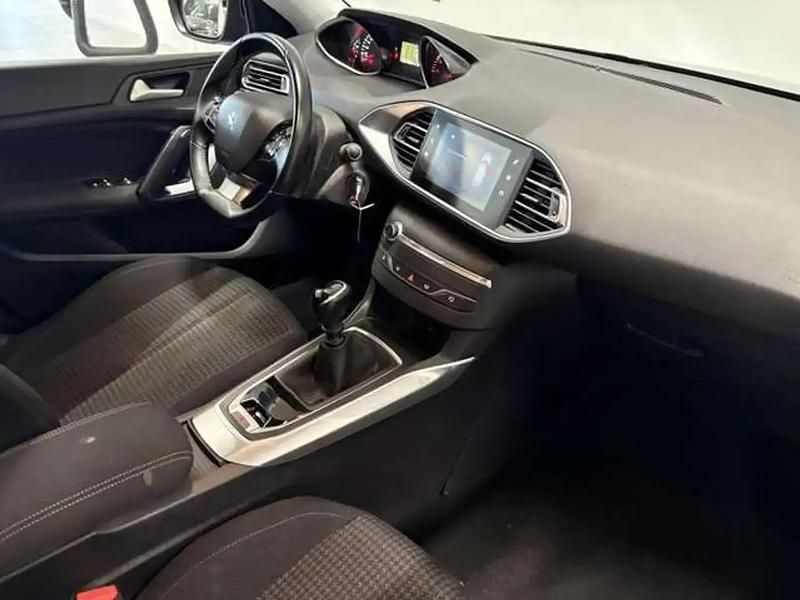 Occasion Peugeot 308 Style 110 ch (80 kW) 2020 Noir Break