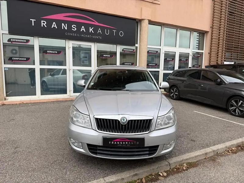 Occasion Skoda Octavia Elegance 106 ch (77 kW) 2011 Gris Berline