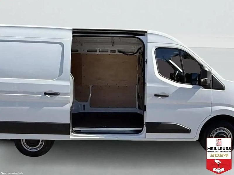 Blanc Nouvelle 2025 Renault Master Van | 40 548 € (Prix cher) - Image 1/4