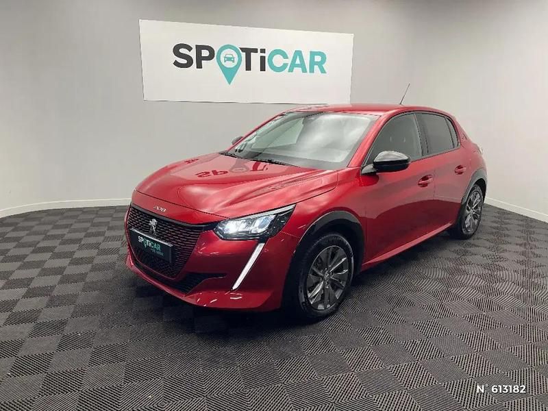 Rouge Utilisé 2022 Peugeot e-208 Allure Citadine | 15 990 € (Prix juste) - Image 1/4