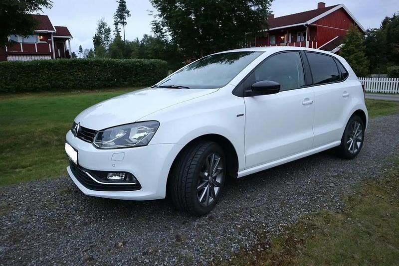 Blanc Utilisé 2010 VW Polo Sportline Berline | 2 780 € (Super prix) - Image 1/4