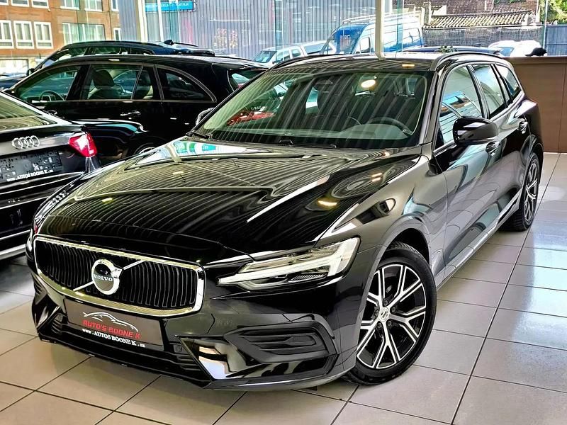 Noir Utilisé 2023 Volvo V60 Break | 35 950 € - Image 1/4