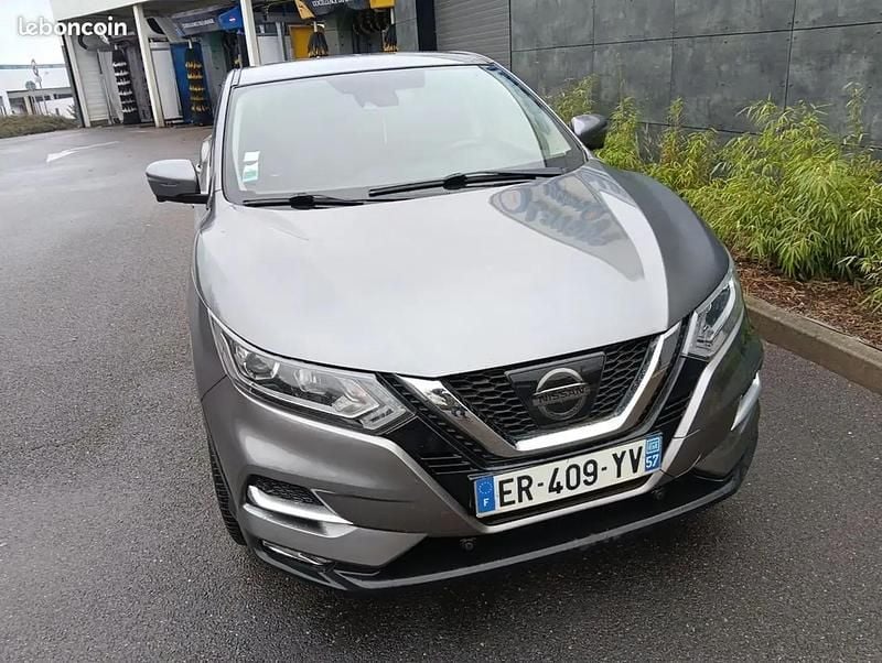 Gris Occasion 2017 Nissan Qashqai +2 Pack SUV | 11 500 € - Image 1/4