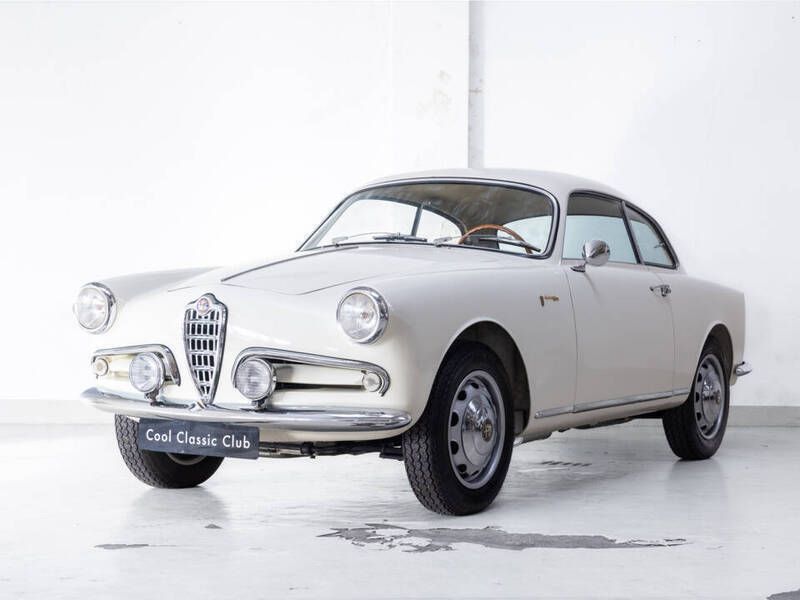 Beige Utilisé 1957 Alfa Romeo Giulietta Sprint Citadine | 79 500 € - Image 1/3