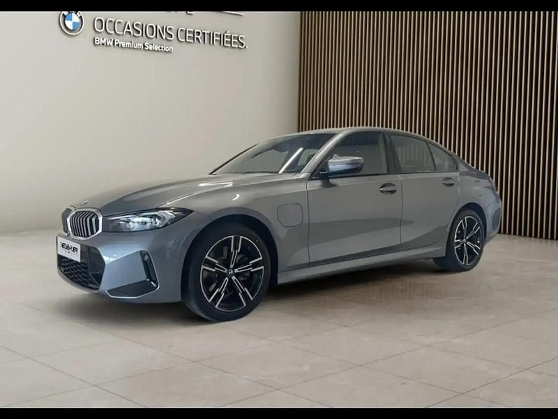 Gris Utilisé 2024 BMW 320 M Sport Berline | 42 990 € (Prix juste) - Image 1/4