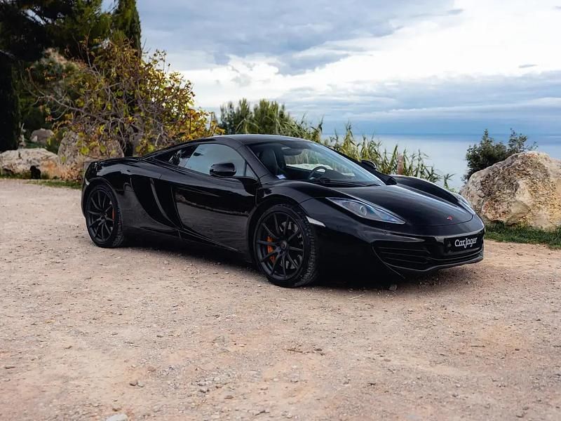 Noir Occasion 2012 McLaren MP4-12C Coupé | 119 900 € - Image 1/4