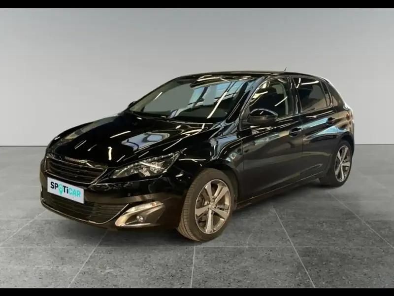 Noir Utilisé 2016 Peugeot 308 Allure Berline | 8 990 € (Prix juste) - Image 1/4