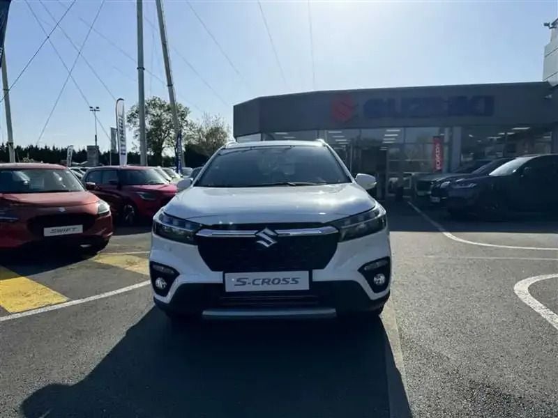 Blanc Nouvelle 2025 Suzuki SX4 S-Cross SUV | 25 840 € (Prix assez cher) - Image 1/4
