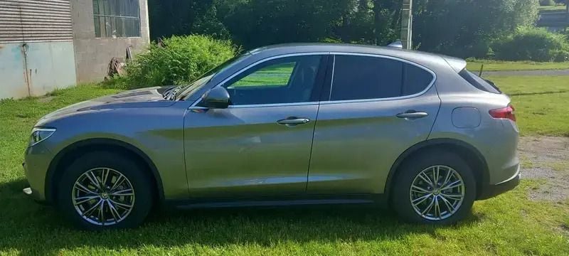 Utilisé 2019 Alfa Romeo Stelvio Executive SUV | 27 500 € (Prix assez cher) - Image 1/4