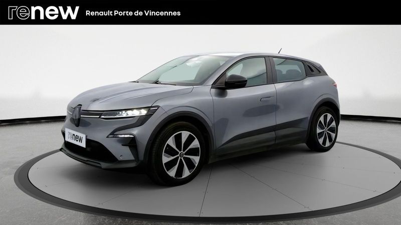 Gris Utilisé 2023 Renault Mégane Evolution Berline | 24 990 € (Prix juste) - Image 1/4