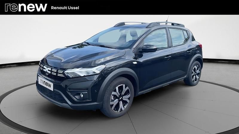 Noir Utilisé 2024 Dacia Sandero Expression Citadine | 16 290 € (Prix juste) - Image 1/4