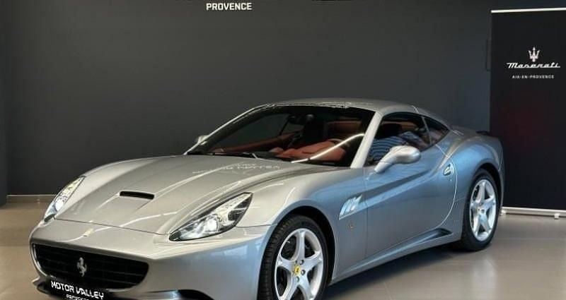 Gris Utilisé 2010 Ferrari California Cabriolet | 114 900 € (Super prix) - Image 1/4