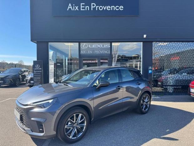 Gris Utilisé 2025 Lexus LBX SUV | 35 490 € (Prix juste) - Image 1/4