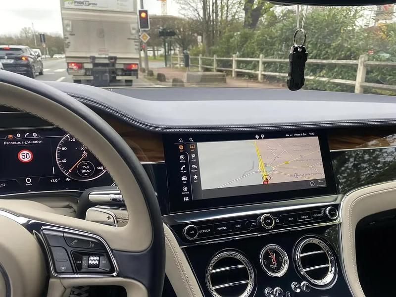 Beige Utilisé 2018 Bentley Continental GT Coupé | 174 900 € (Prix juste) - Image 1/4