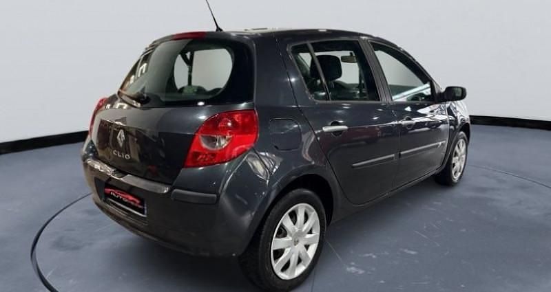 Occasion Renault Clio III Dynamique 100 ch (73 kW) 2008 Citadine