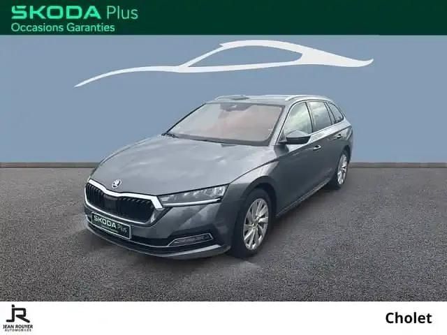 Gris fonce Occasion 2023 Skoda Octavia Break | 26 490 € (Prix juste) - Image 1/4