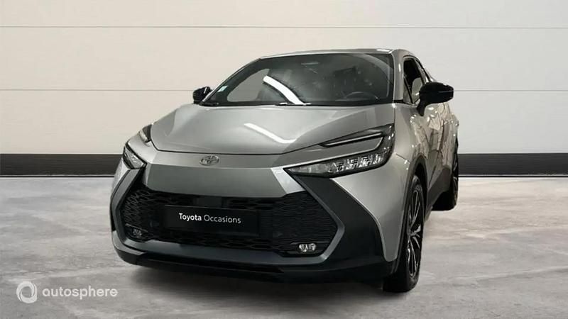 Utilisé 2024 Toyota C-HR Design SUV | 29 299 € - Image 1/4