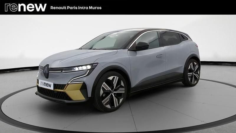 Gris Utilisé 2022 Renault Mégane Iconic Berline | 24 990 € (Prix juste) - Image 1/4