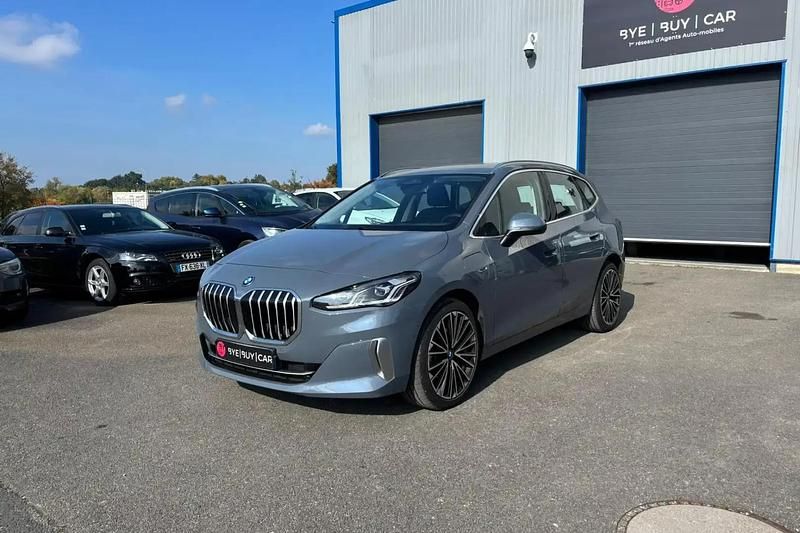 Gris Occasion 2022 BMW 225 Active Tourer Luxury Line Monospace | 27 990 € (Prix juste) - Image 1/4