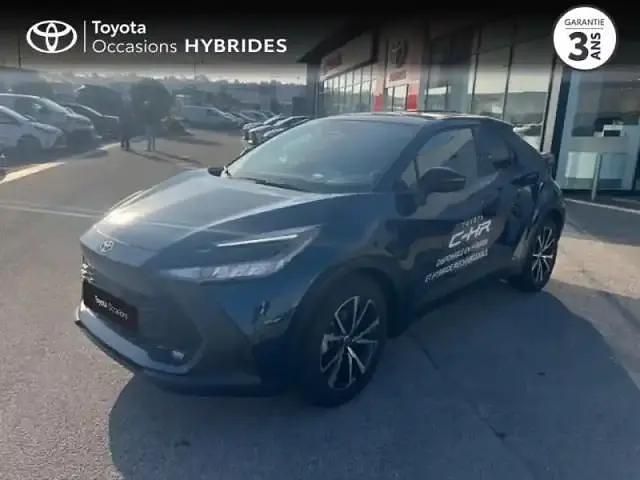 Bleu persan métallisé Utilisé 2025 Toyota C-HR Design SUV | 33 390 € (Prix assez cher) - Image 1/4