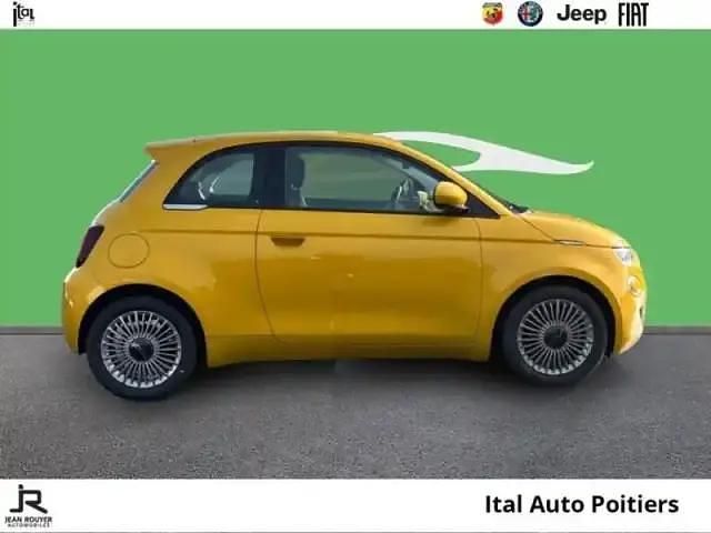 Nouvelle Fiat 500 2025 Yellow gold métal Berline