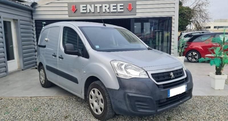 Occasion 2017 Peugeot Partner Monospace | 7 990 € (Prix juste) - Image 1/4
