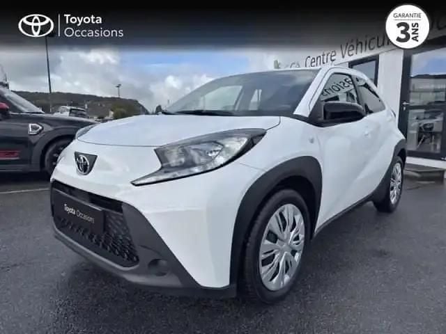 Blanc Utilisé 2023 Toyota Aygo Citadine | 15 690 € (Prix juste) - Image 1/4