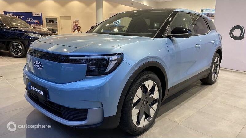 Bleu Utilisé 2024 Ford Explorer Extended Range SUV | 48 599 € - Image 1/4