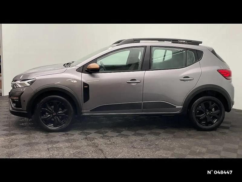 Occasion Dacia Sandero Extreme 101 ch (74 kW) 2025 Gris Citadine