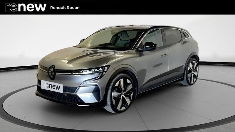 Gris Utilisé 2023 Renault Mégane Techno Berline | 28 490 € (Prix juste) - Image 1/4