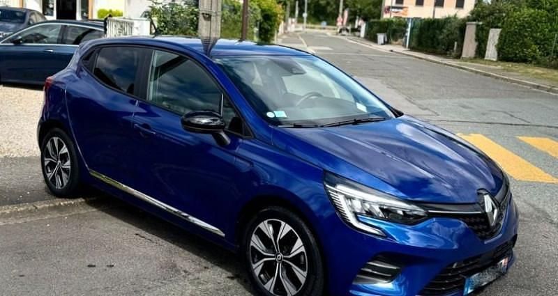 Utilisé 2023 Renault Clio V Evolution Citadine | 14 990 € (Prix juste) - Image 1/4