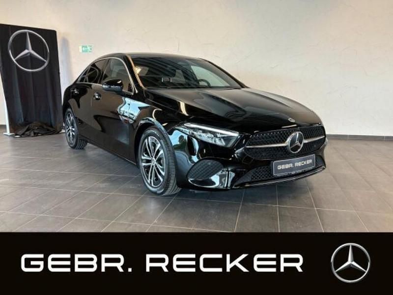 Utilisé 2024 Mercedes A200 Berline | 32 850 € (Bon prix) - Image 1/4