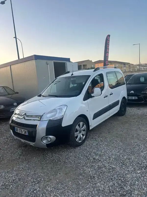 Utilisé 2010 Citroën Berlingo Monospace | 6 200 € (Prix juste) - Image 1/4