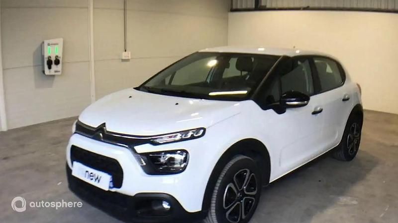 Utilisé 2023 Citroën C3 PureTech Berline | 10 899 € - Image 1/4