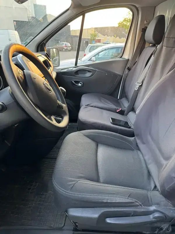 Blanc Utilisé 2019 Nissan NV300 N-Connecta Van | 15 990 € (Super prix) - Image 1/4