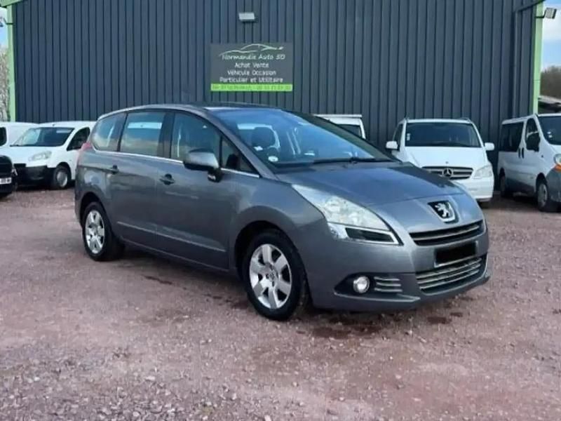 Utilisé 2011 Peugeot 5008 Business-Line Monospace | 4 990 € (Prix juste) - Image 1/4