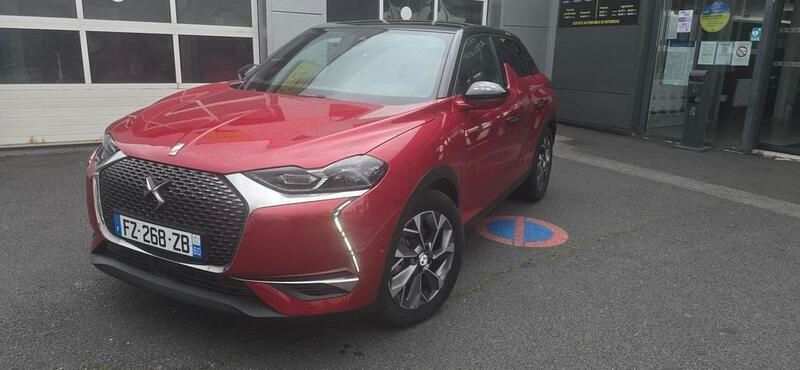 Rouge Utilisé 2021 DS Automobiles DS3 Crossback E-Tense Grand Chic SUV | 19 600 € (Prix juste) - Image 1/3