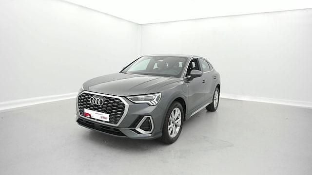 Gris daytona nacré Utilisé 2024 Audi Q3 Sportback S-Line SUV | 41 900 € - Image 1/4