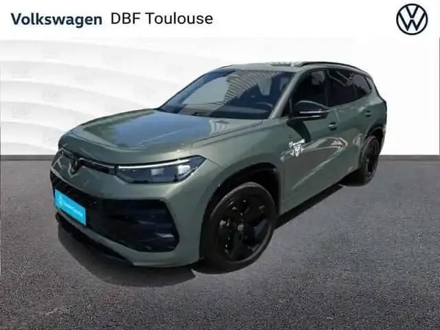 Vert Utilisé 2025 VW Tayron R-line Edition SUV | 57 890 € (Prix juste) - Image 1/4