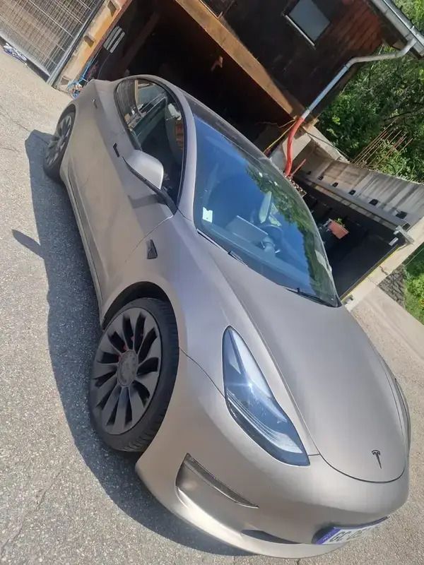Utilisé 2020 Tesla Model 3 Performance Berline | 32 000 € (Prix juste) - Image 1/4