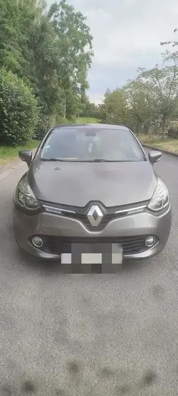 Gris Utilisé 2014 Renault Clio IV Intens Berline | 8 500 € (Prix juste) - Image 1/4