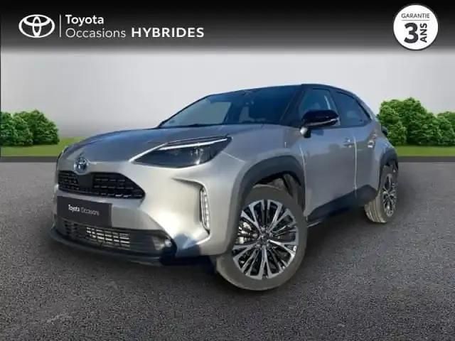 Gris minéral/toit noir métallisé Occasion 2023 Toyota Yaris Cross SUV | 25 390 € (Prix juste) - Image 1/4