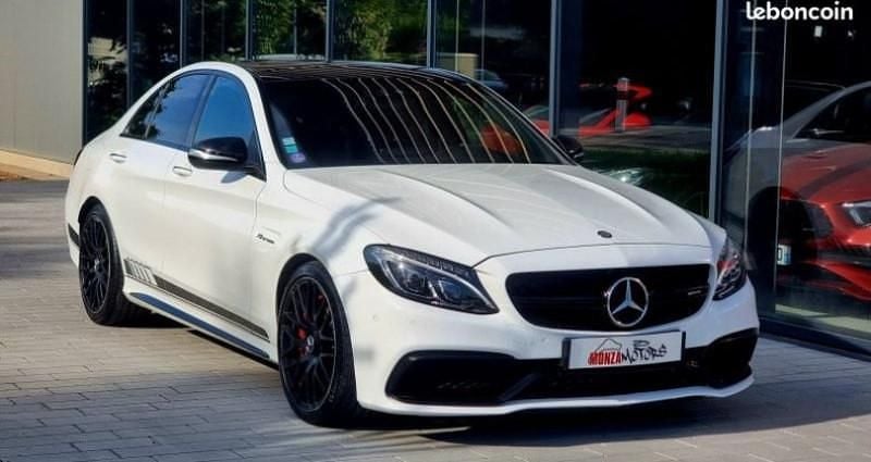 Blanc Utilisé 2015 Mercedes C63 AMG AMG Berline | 45 900 € (Prix cher) - Image 1/4
