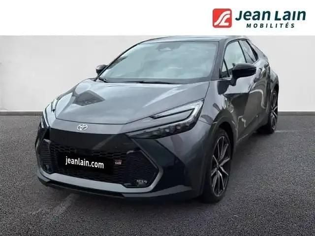Gris Utilisé 2025 Toyota C-HR SUV | 42 990 € - Image 1/4