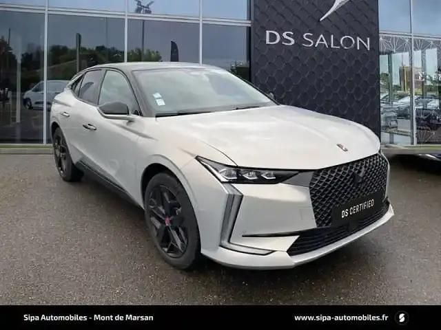 Occasion DS Automobiles DS4 Performance Line Plus 180 ch (132 kW) 2023 Cristal pearl (n) Berline