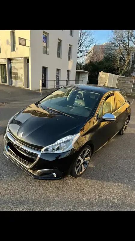 Utilisé 2013 Peugeot 208 Citadine | 7 000 € (Prix juste) - Image 1/4